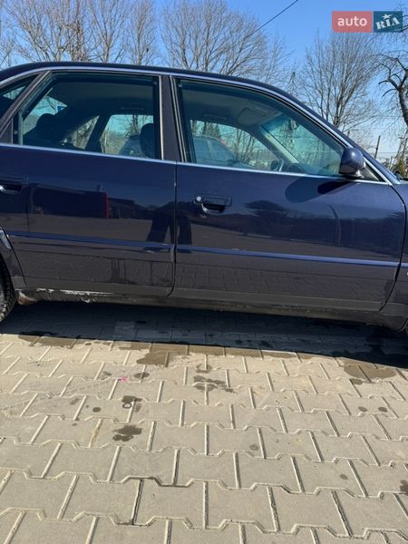 Седан Audi A6 1996 в Старом Самборе