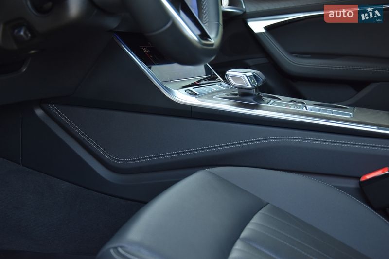 Седан Audi A6 2023 в Львове
