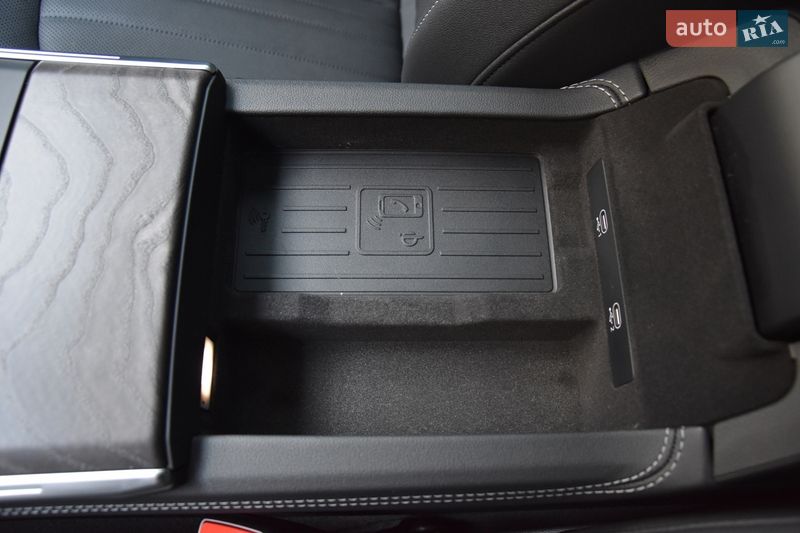 Седан Audi A6 2023 в Львове