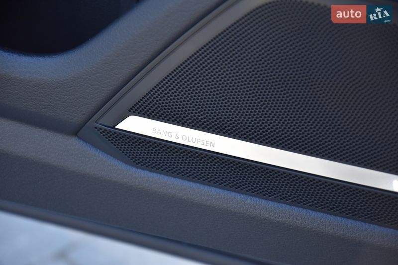 Седан Audi A6 2023 в Львове