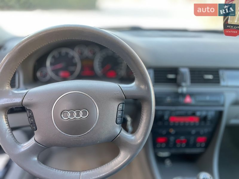 Седан Audi A6 2002 в Надворной