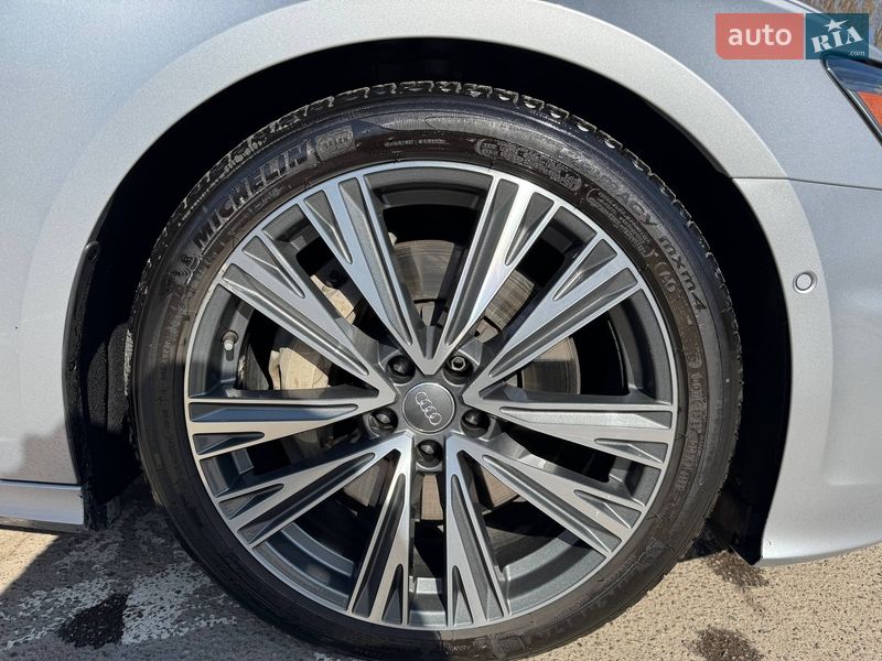 Седан Audi A6 2019 в Виннице