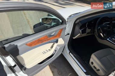 Седан Audi A6 2022 в Львове