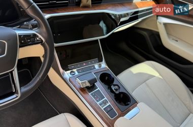Седан Audi A6 2022 в Львове
