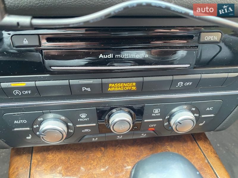 Седан Audi A6 2015 в Долині