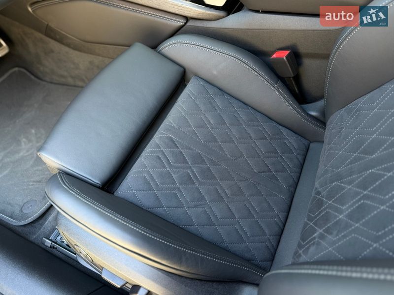 Седан Audi A6 2025 в Львове