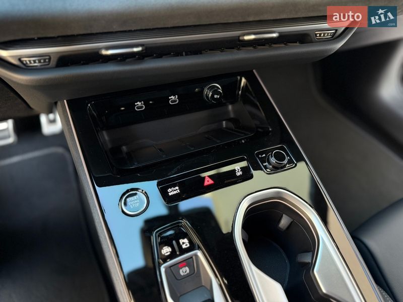 Седан Audi A6 2025 в Львове