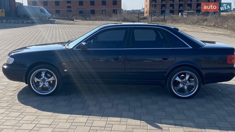 Седан Audi A6 1995 в Гайсину