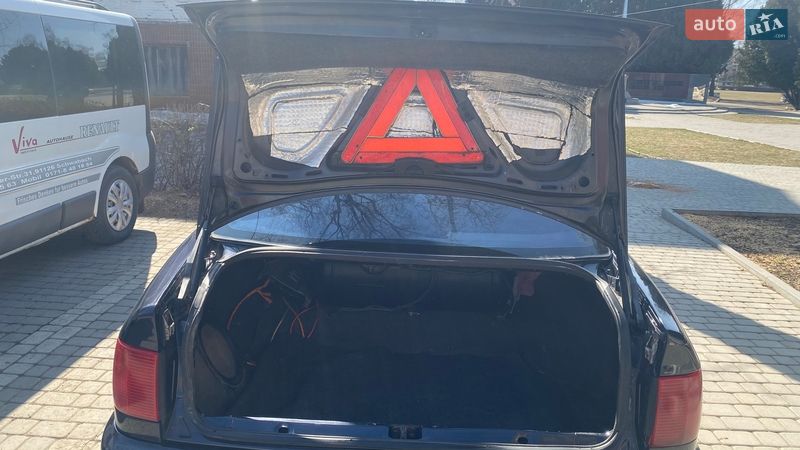 Седан Audi A6 1995 в Гайсине