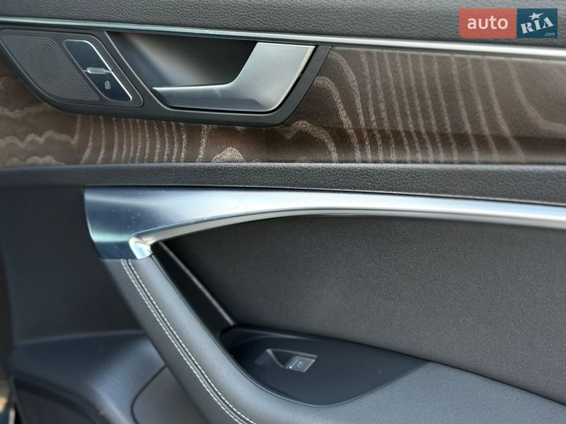 Седан Audi A6 2018 в Киеве