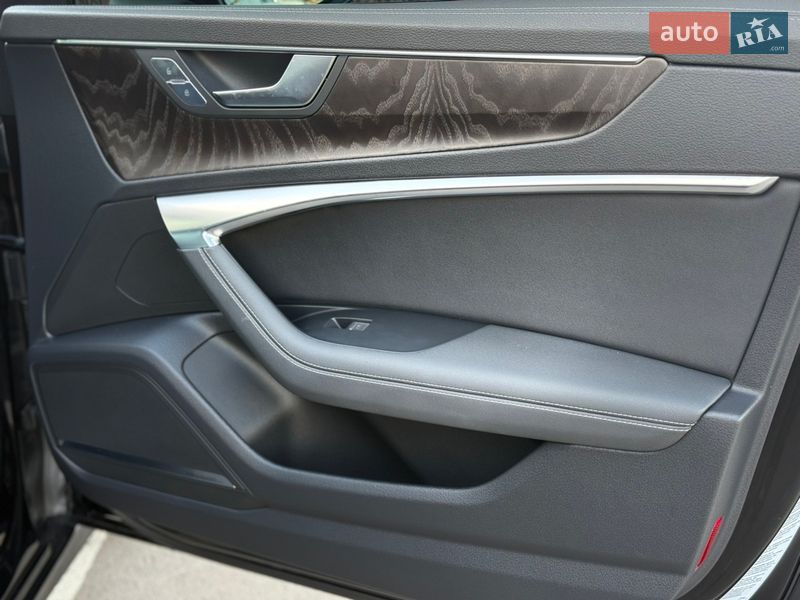 Седан Audi A6 2018 в Киеве