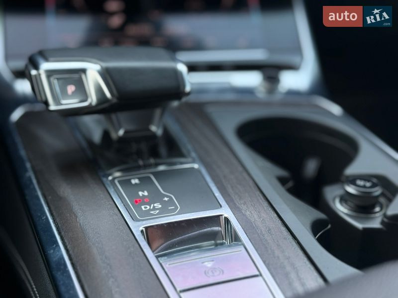 Седан Audi A6 2018 в Киеве