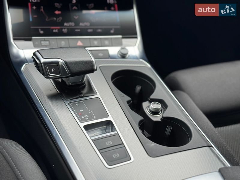 Универсал Audi A6 2019 в Киеве