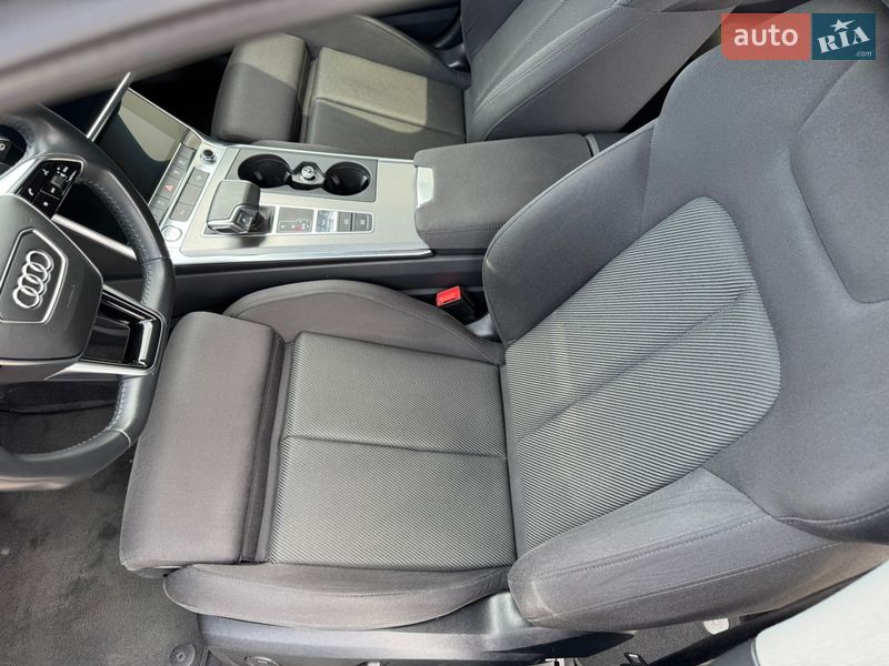 Универсал Audi A6 2019 в Киеве