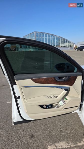 Седан Audi A6 2018 в Киеве