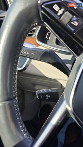 Седан Audi A6 2018 в Киеве