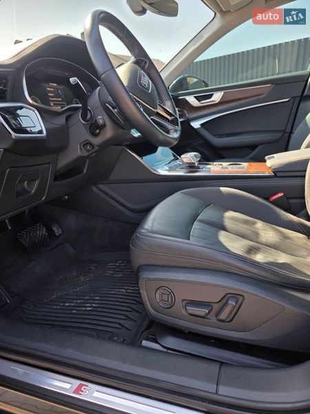 Седан Audi A6 2019 в Черновцах