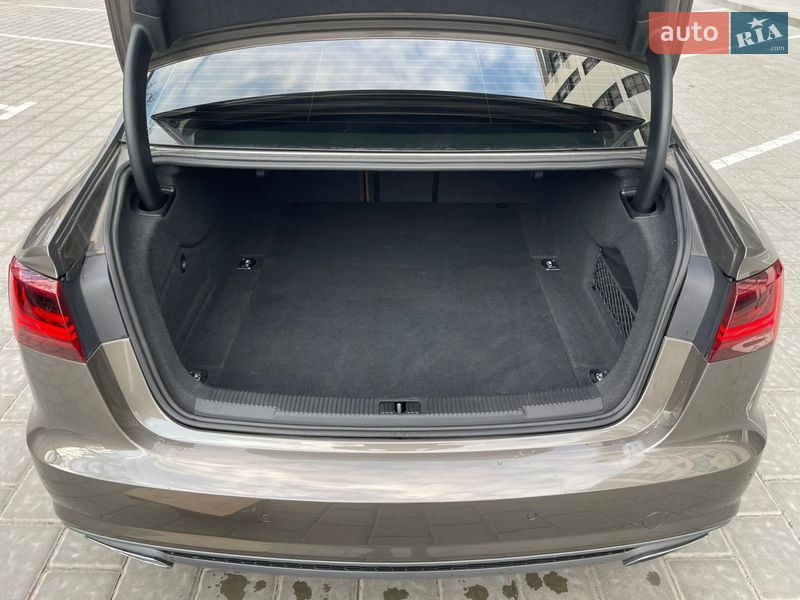 Седан Audi A6 2016 в Ровно