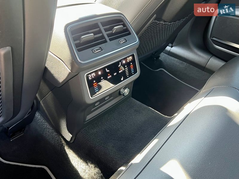 Седан Audi A6 2020 в Киеве