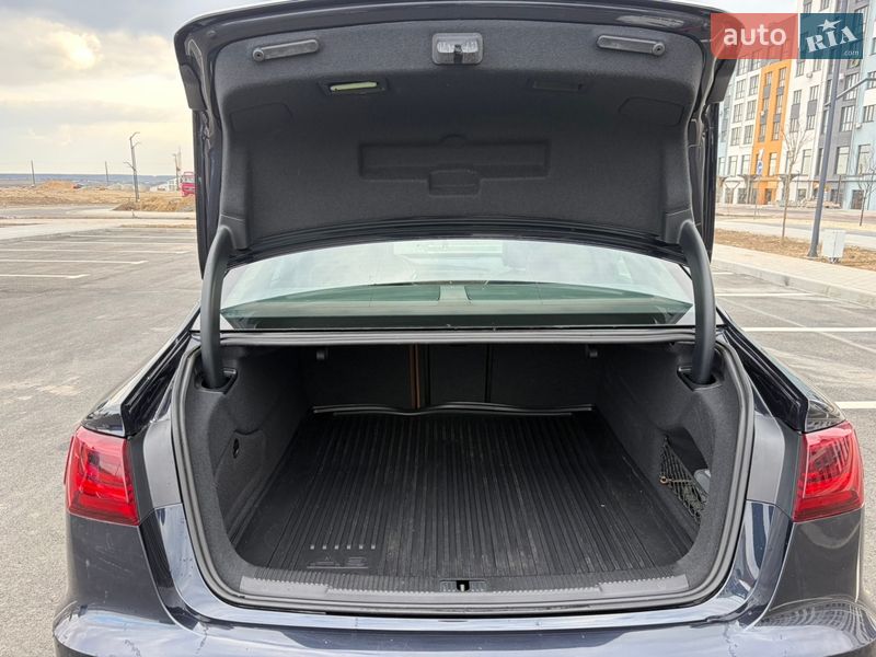 Седан Audi A6 2016 в Ровно