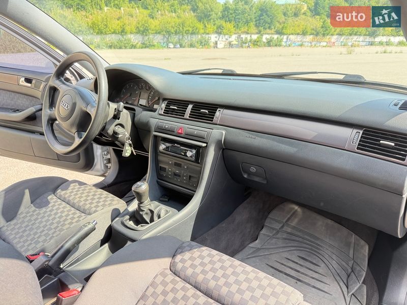 Седан Audi A6 2000 в Киеве