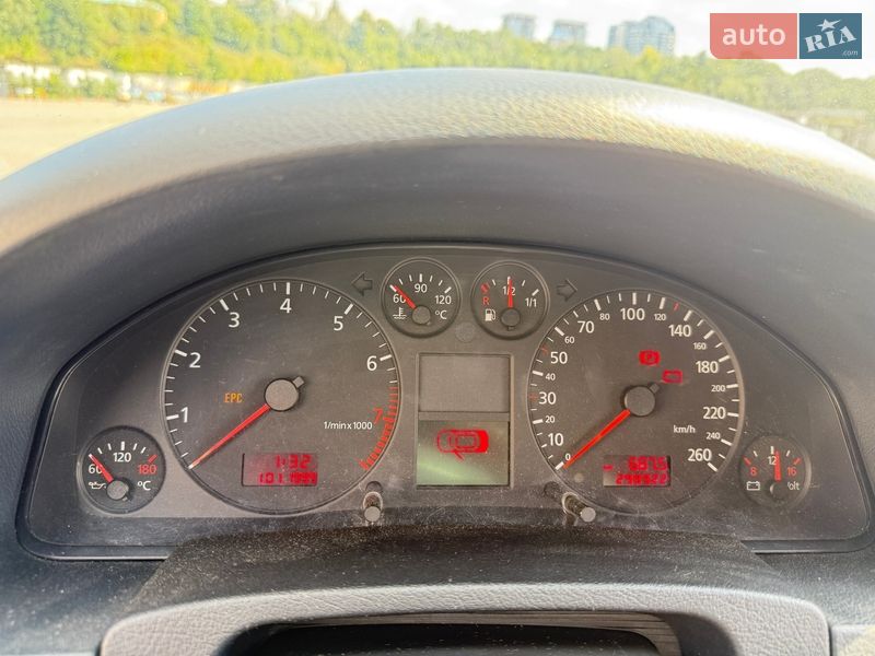 Седан Audi A6 2000 в Киеве