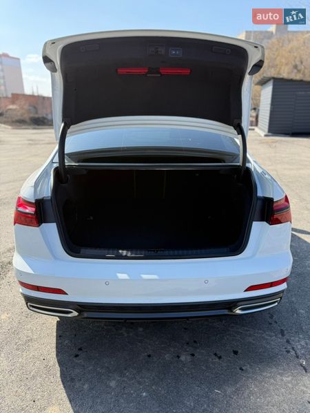 Седан Audi A6 2019 в Виннице