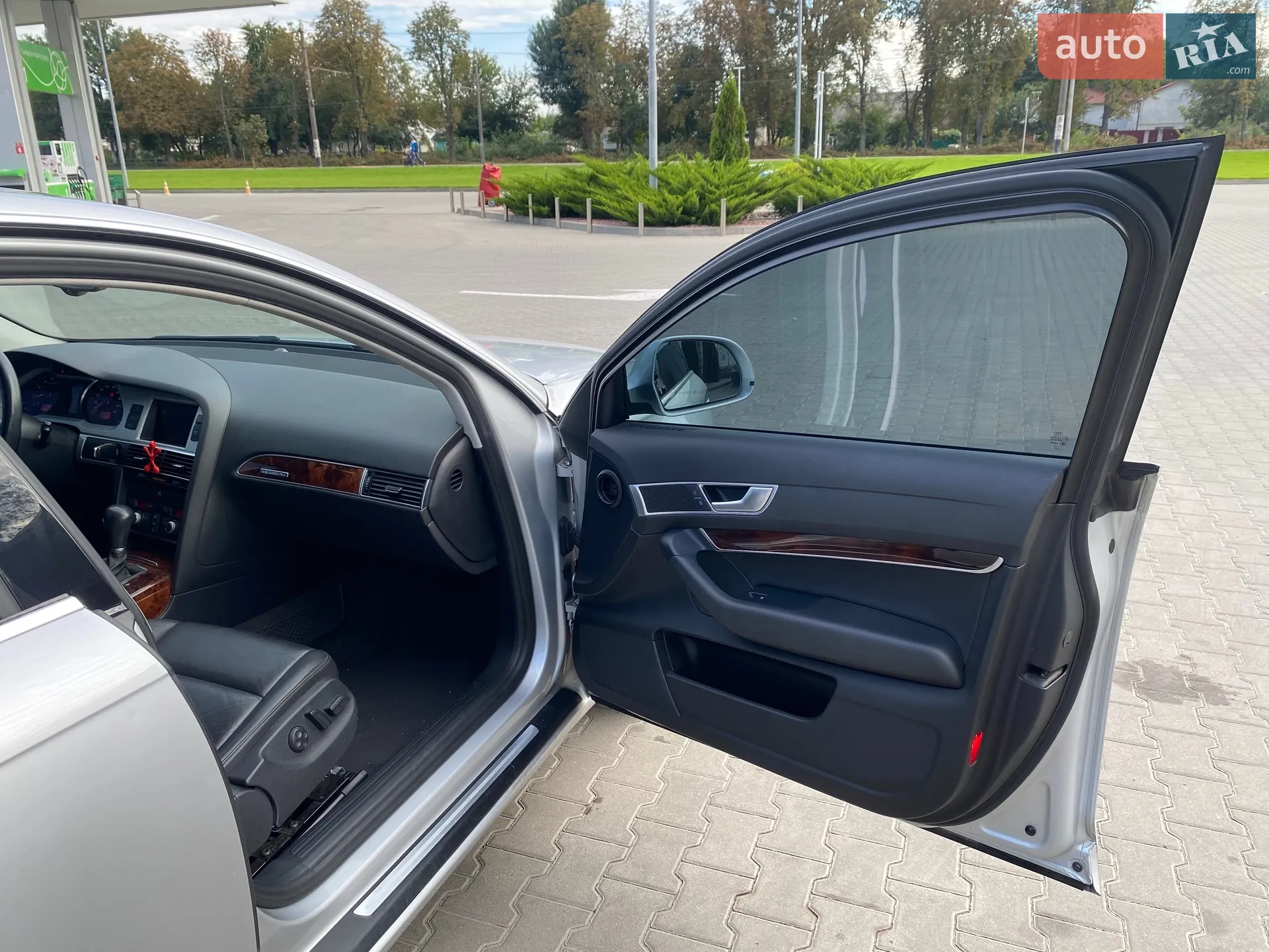 2010 Audi A6 - мініатюра 9