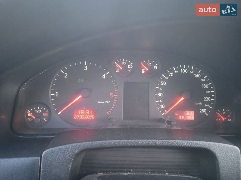 Седан Audi A6 2000 в Гусятине