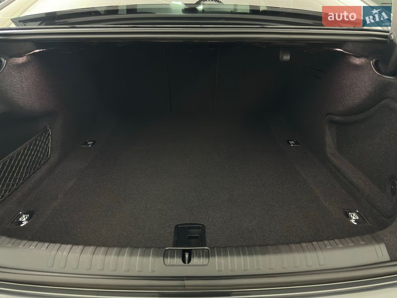 Седан Audi A6 2022 в Казатине