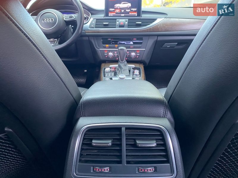 Седан Audi A6 2016 в Киеве
