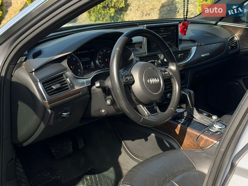 Седан Audi A6 2015 в Луцке