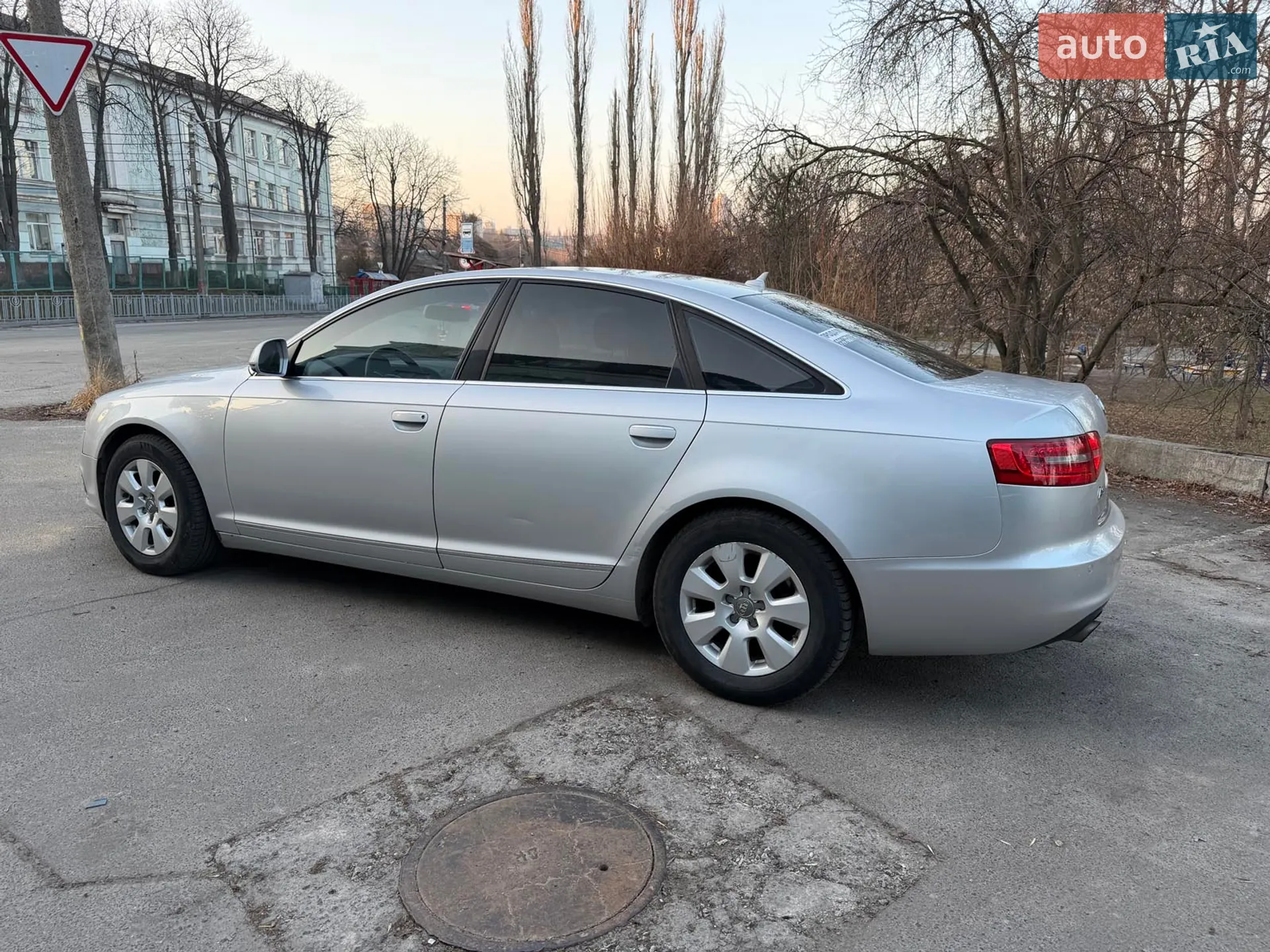 2010 Audi A6 - мініатюра 10