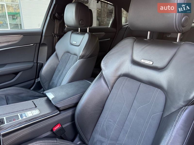 Седан Audi A6 2023 в Києві