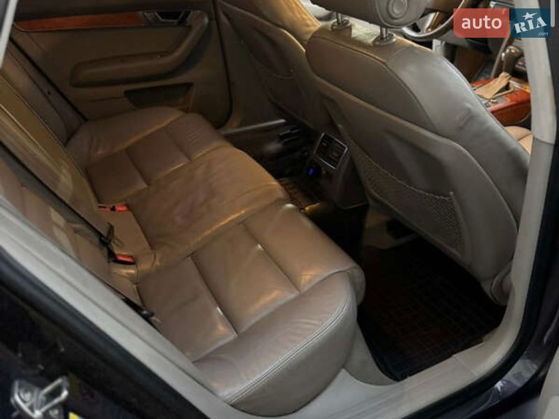 Седан Audi A6 2004 в Чернівцях