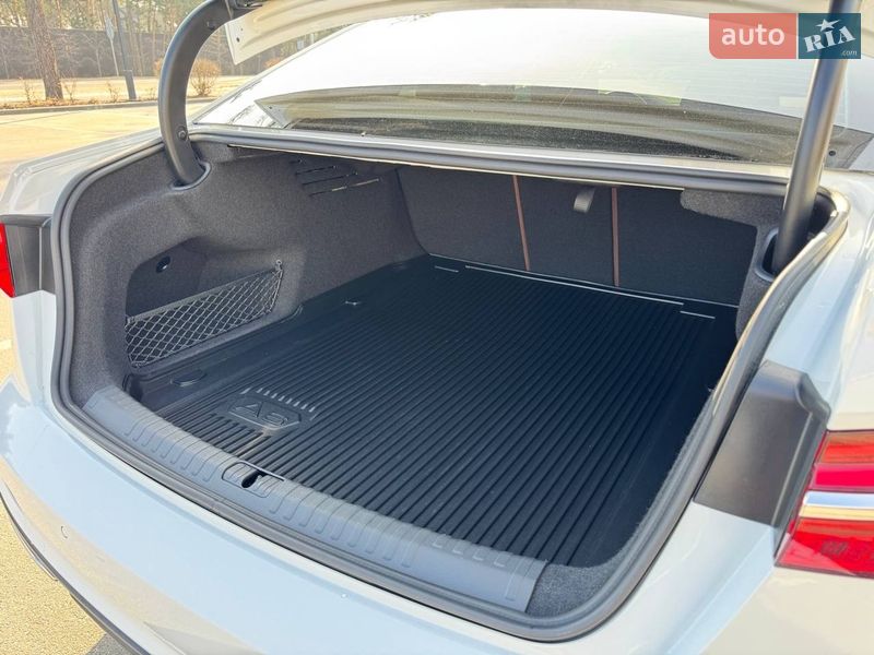 Седан Audi A6 2021 в Києві