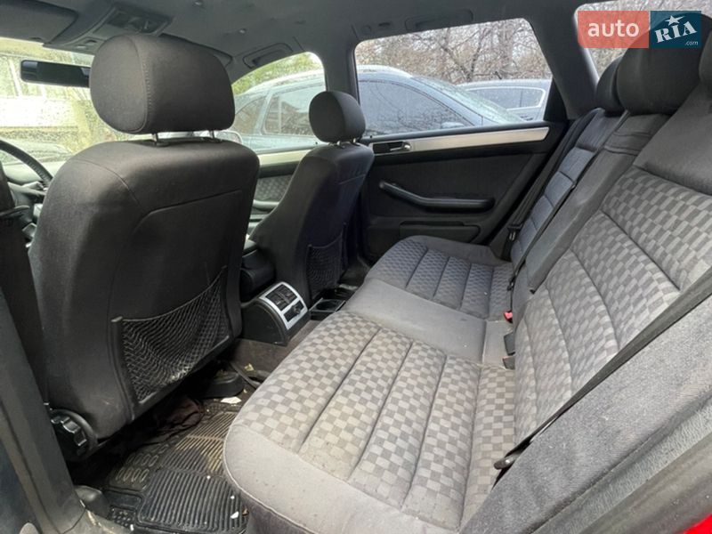 Универсал Audi A6 1998 в Трускавце