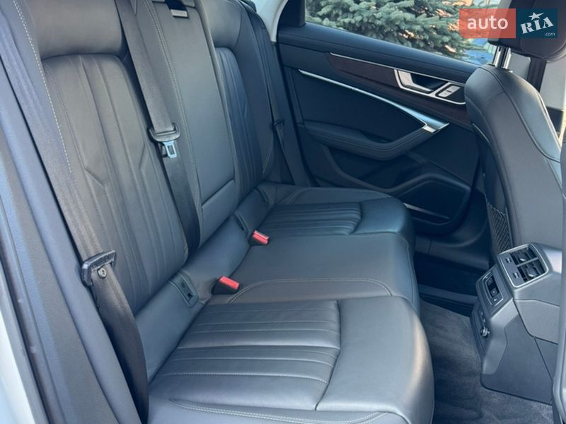 Седан Audi A6 2019 в Ровно