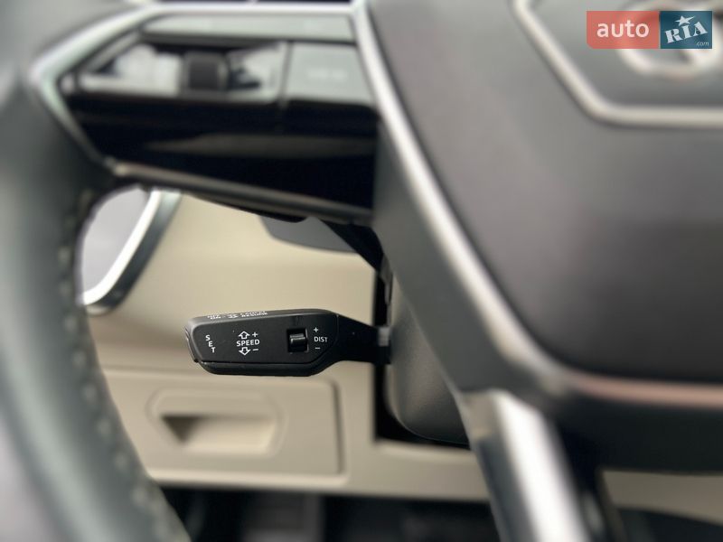 Седан Audi A6 2021 в Киеве