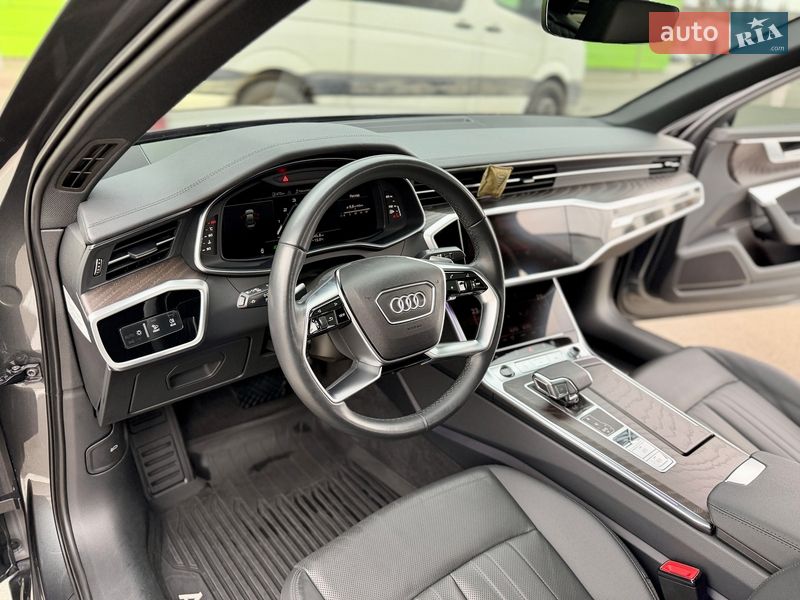 Седан Audi A6 2022 в Киеве