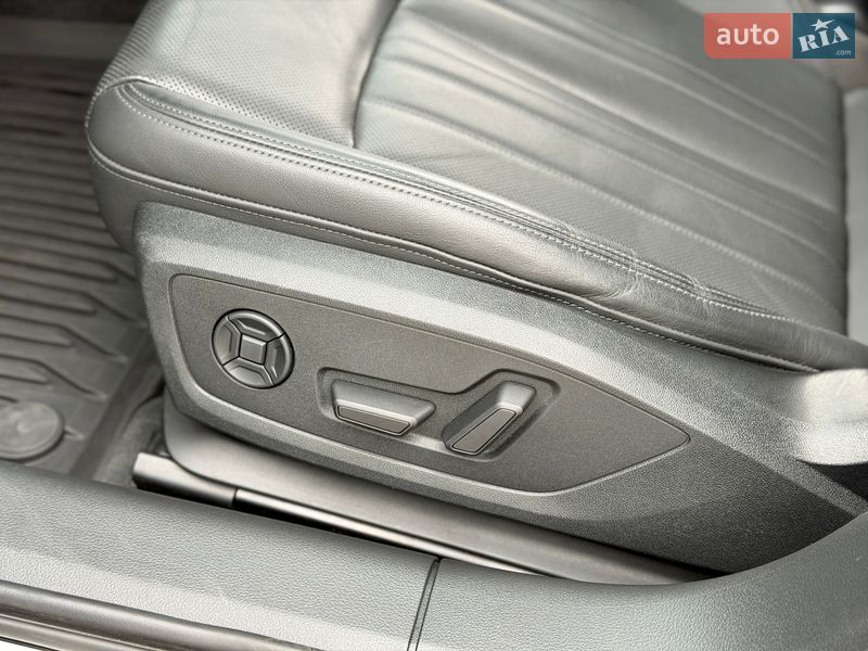 Седан Audi A6 2022 в Киеве