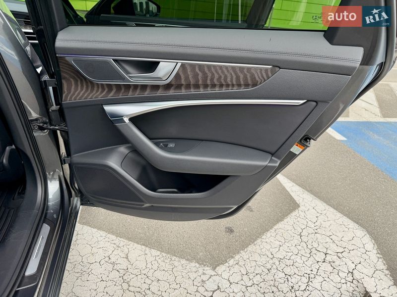 Седан Audi A6 2022 в Киеве