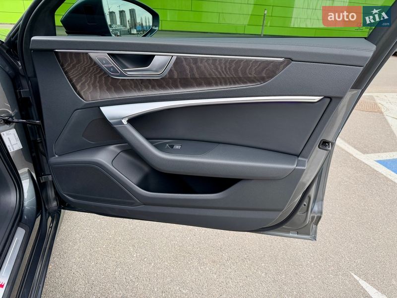 Седан Audi A6 2022 в Киеве