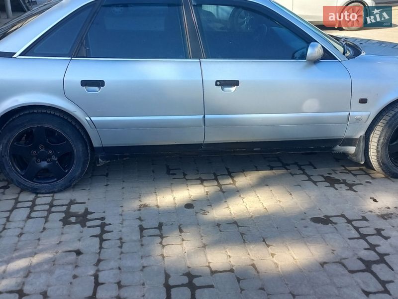 Седан Audi A6 1996 в Чорткове