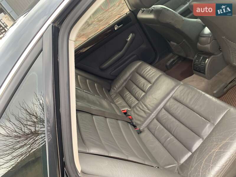 Седан Audi A6 2003 в Подволочиске