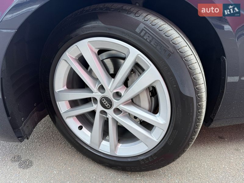 Седан Audi A6 2023 в Киеве