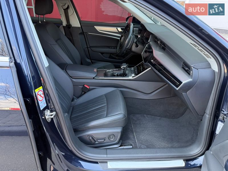 Седан Audi A6 2023 в Киеве