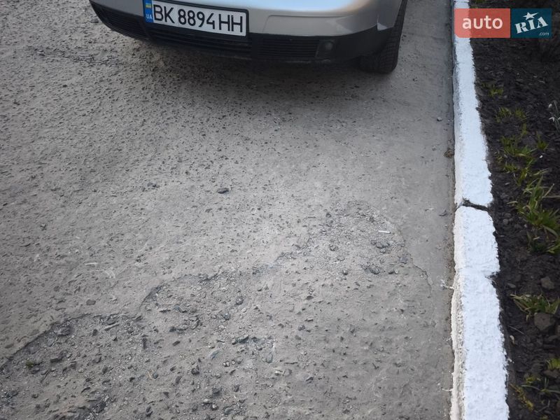 Універсал Audi A6 1999 в Вараші