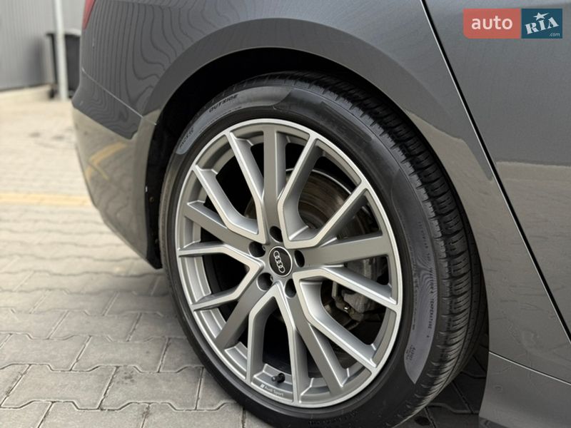 Седан Audi A6 2021 в Киеве