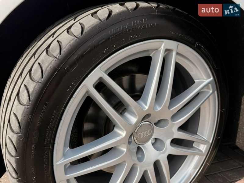 Седан Audi A6 2013 в Харькове